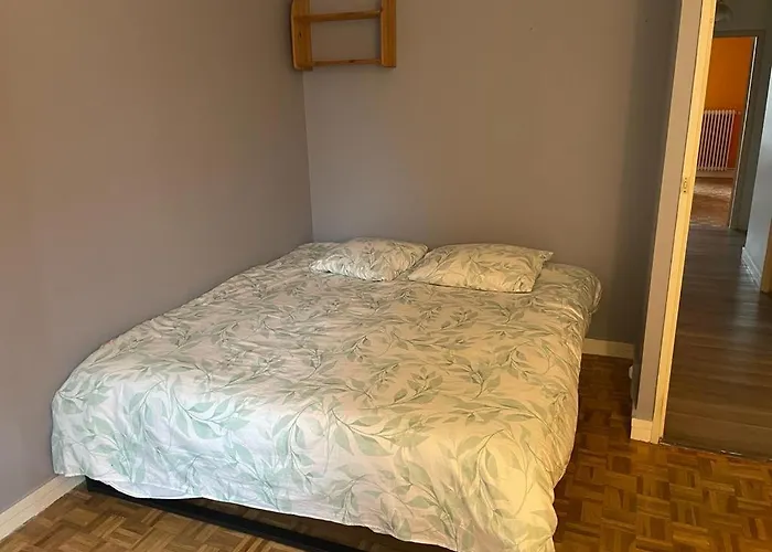 Appartement Chic, Au Pied Du Metro Ligne 14
